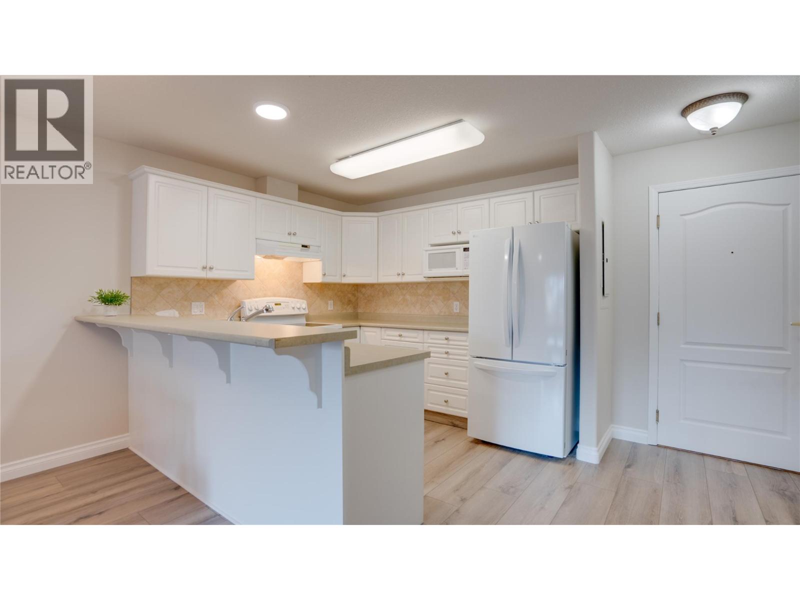 1002 Riverside Avenue Unit# 111, Sicamous, British Columbia  V0E 2V1 - Photo 12 - 10375744