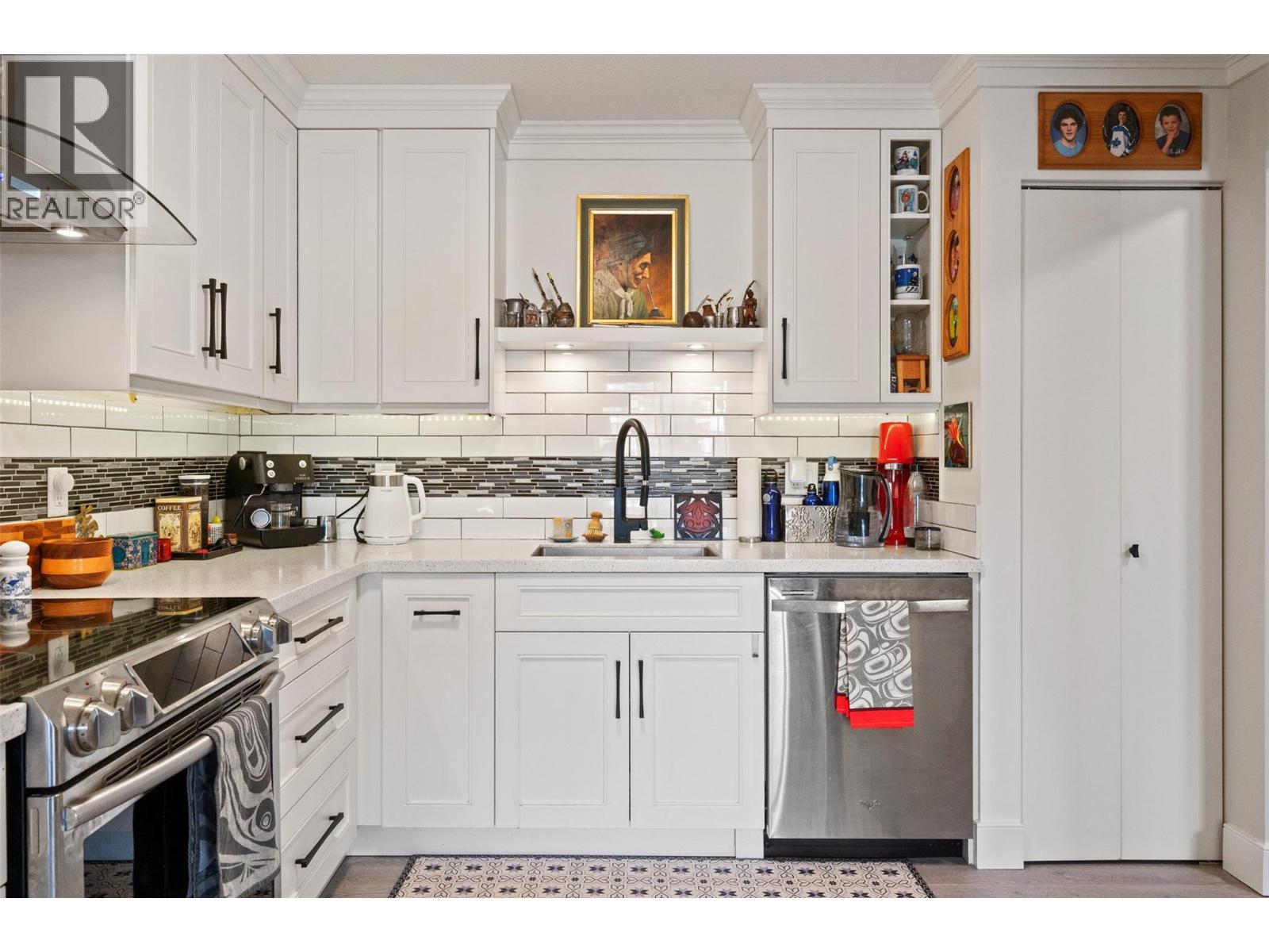 1820 Atkinson Street Unit# 304, Penticton, British Columbia  V2A 7M6 - Photo 4 - 10376024