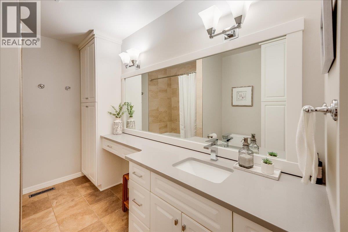 2321 Mcbride Street, Trail, British Columbia  V1R 3A6 - Photo 44 - 10375902