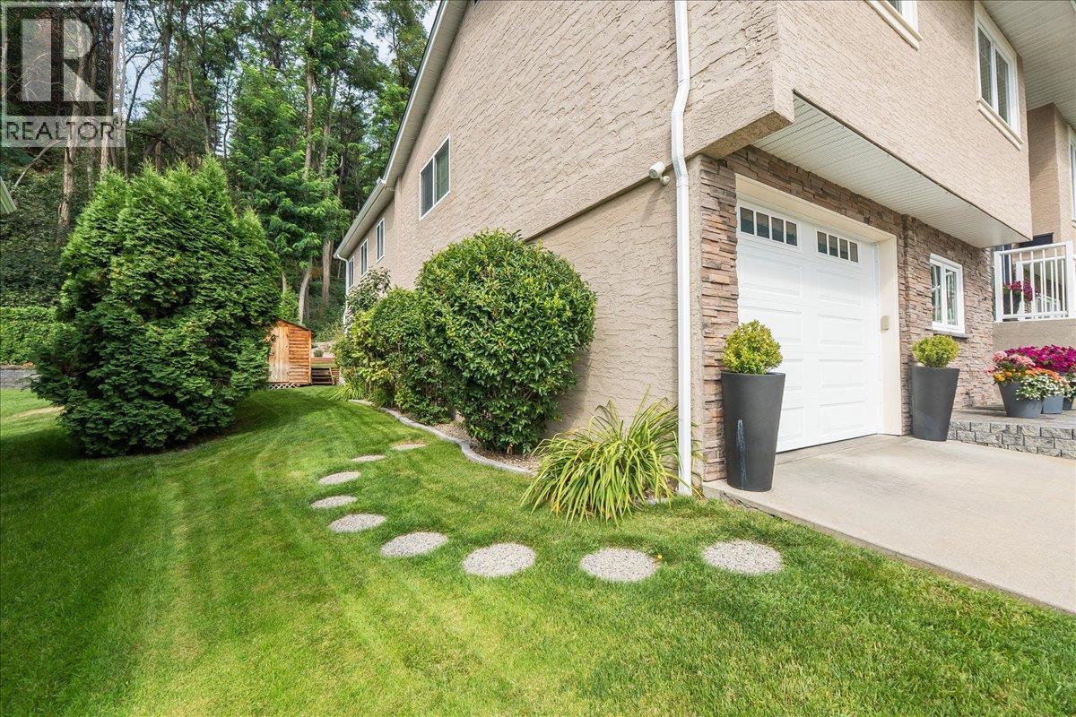 2321 Mcbride Street, Trail, British Columbia  V1R 3A6 - Photo 49 - 10375902