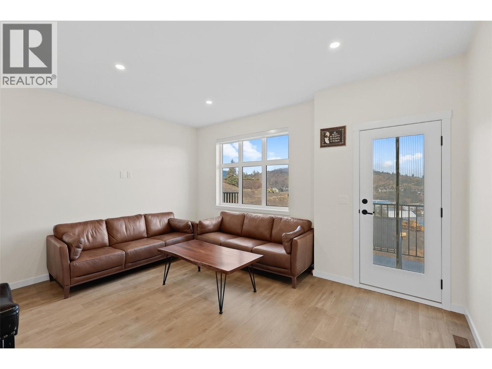 1701 Foxtail Drive Unit# 123, Kamloops, British Columbia  V1S 0B1 - Photo 8 - 10376013