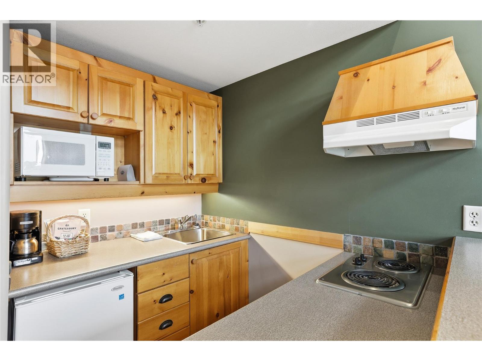 5335 Big White Road Unit# 218, Big White, British Columbia  V1P 1P3 - Photo 8 - 10375939