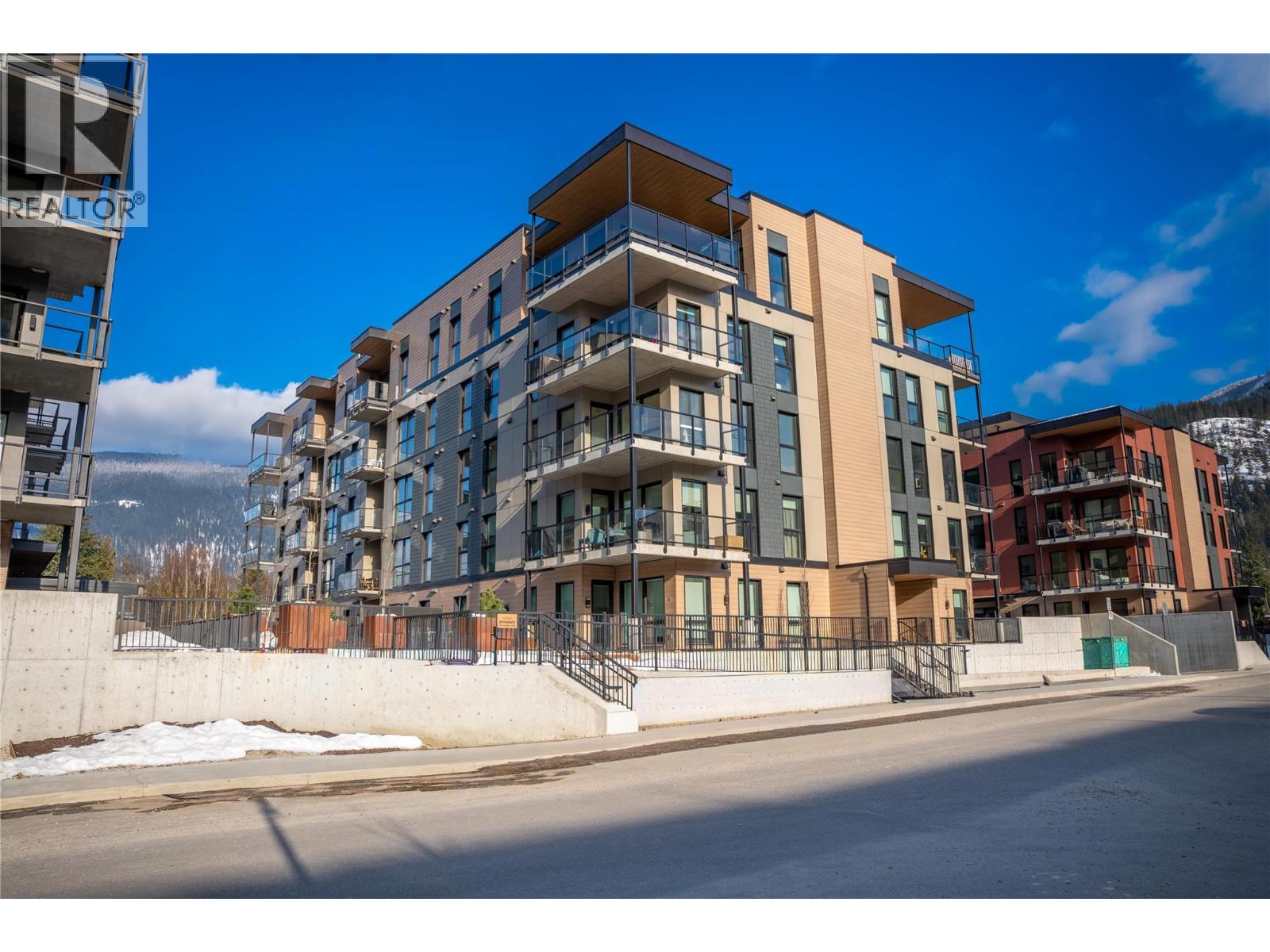 1702 Coursier Avenue Unit# 2202, Revelstoke, British Columbia  V0E 2S1 - Photo 6 - 10375913