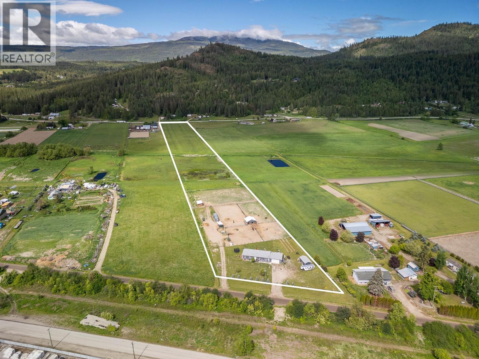 94 Tomkinson Road, Grindrod, British Columbia  V0E 1Y0 - Photo 32 - 10375984