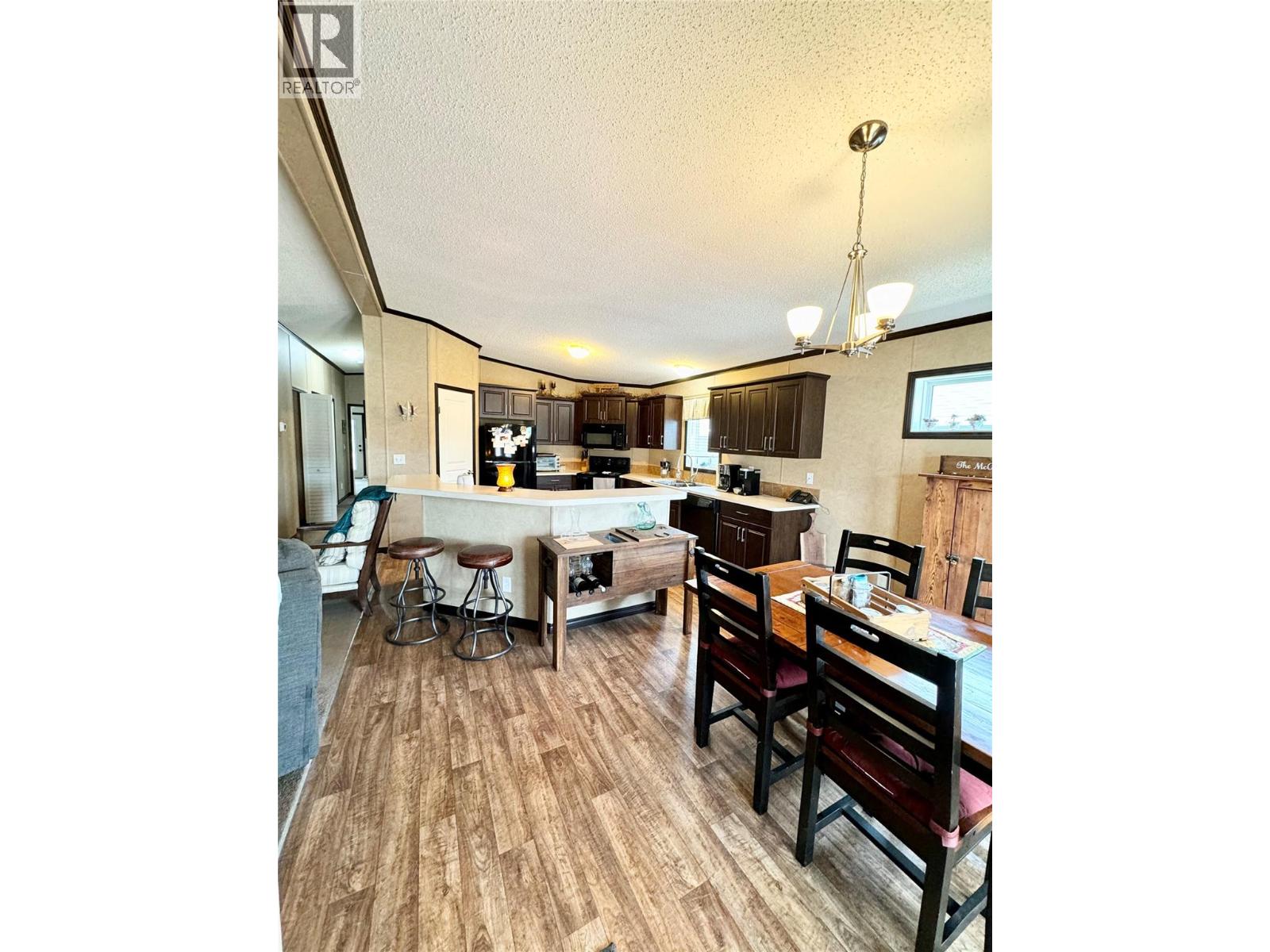 2581 Spring Bank Avenue, Merritt, British Columbia  V1K 1S1 - Photo 7 - 10375873