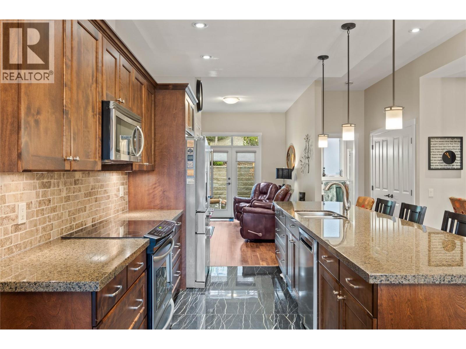 1637 Golf Ridge Way, Kamloops, British Columbia  V2H 0A5 - Photo 7 - 10375306