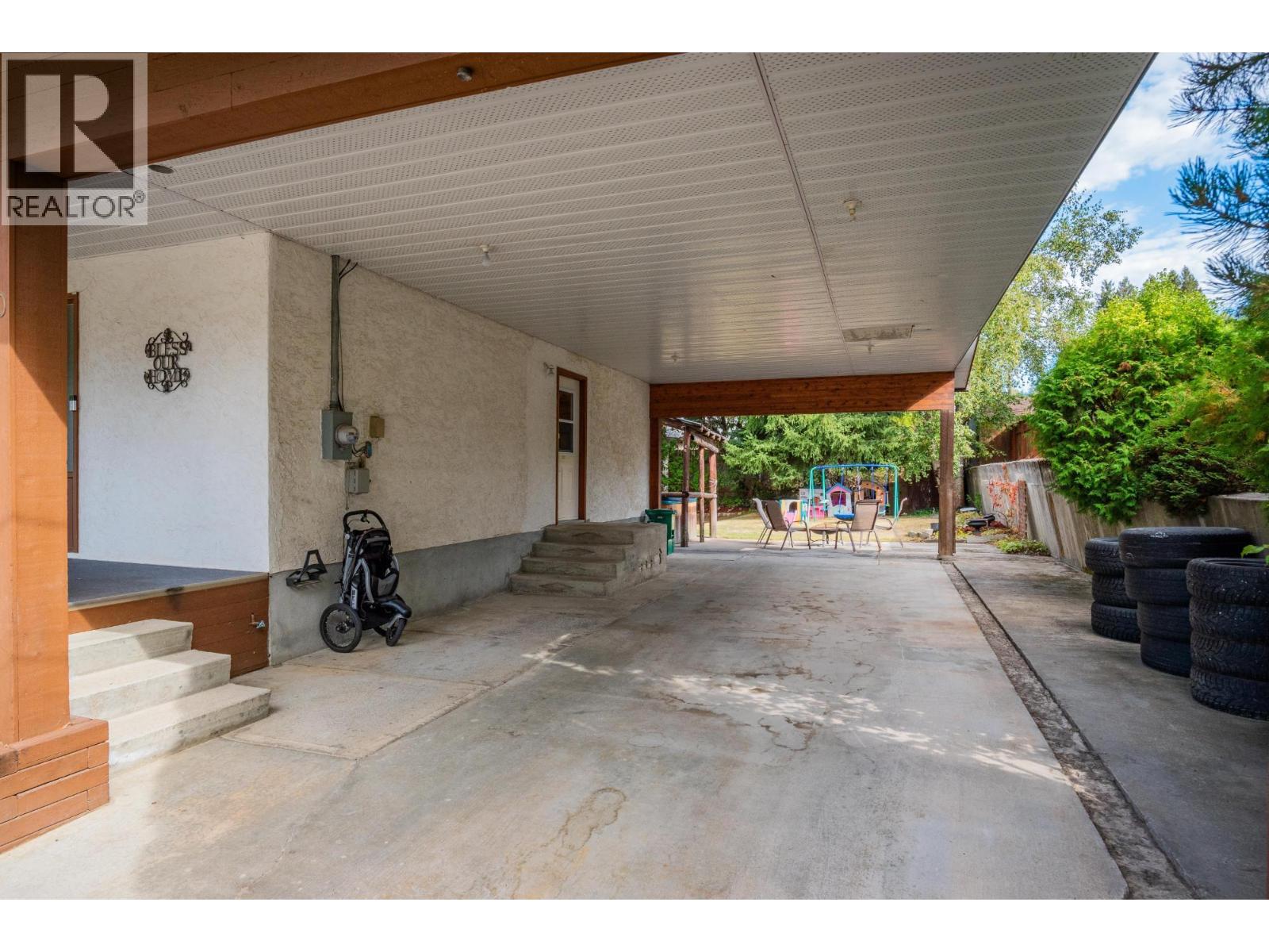 110 Cedar Avenue, Fruitvale, British Columbia  V0G 1L0 - Photo 36 - 10375256