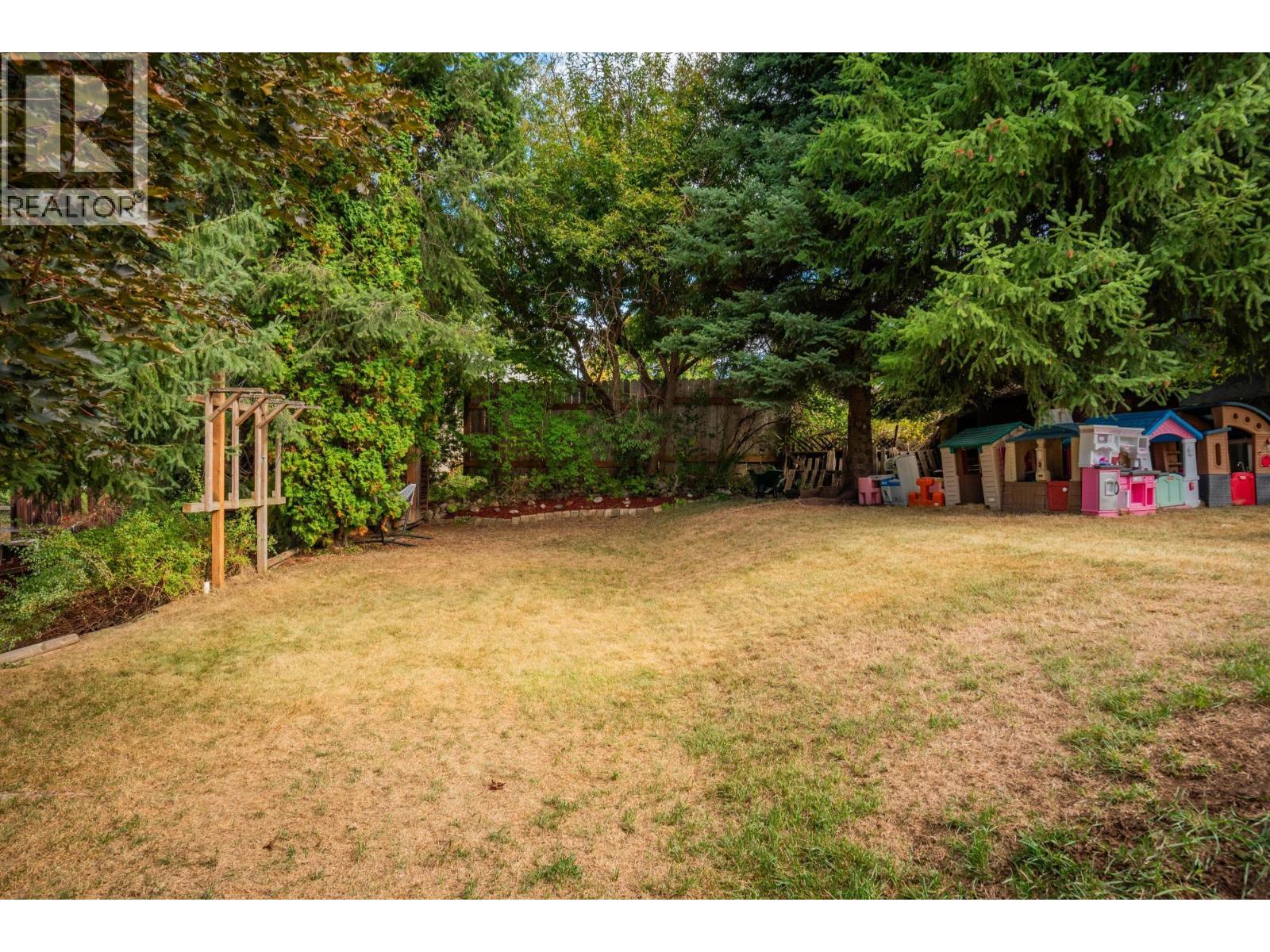 110 Cedar Avenue, Fruitvale, British Columbia  V0G 1L0 - Photo 47 - 10375256