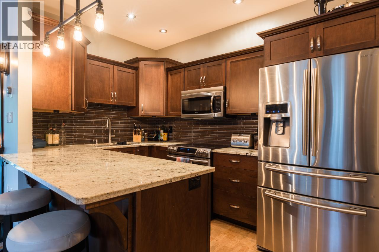 2011 Perrier Road Unit# 203, Nelson, British Columbia  V1L 6Y8 - Photo 4 - 10375933