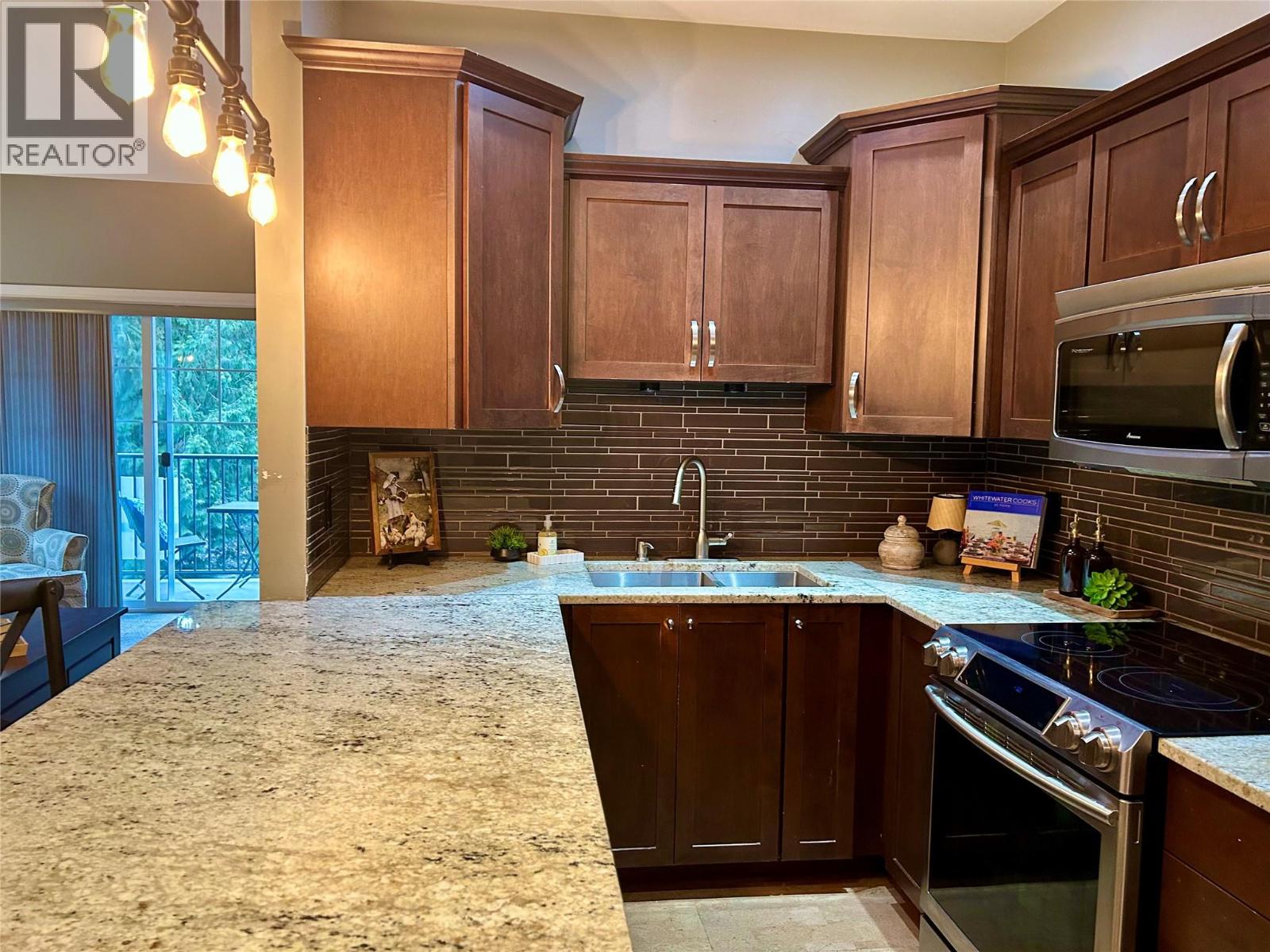 2011 Perrier Road Unit# 203, Nelson, British Columbia  V1L 6Y8 - Photo 6 - 10375933