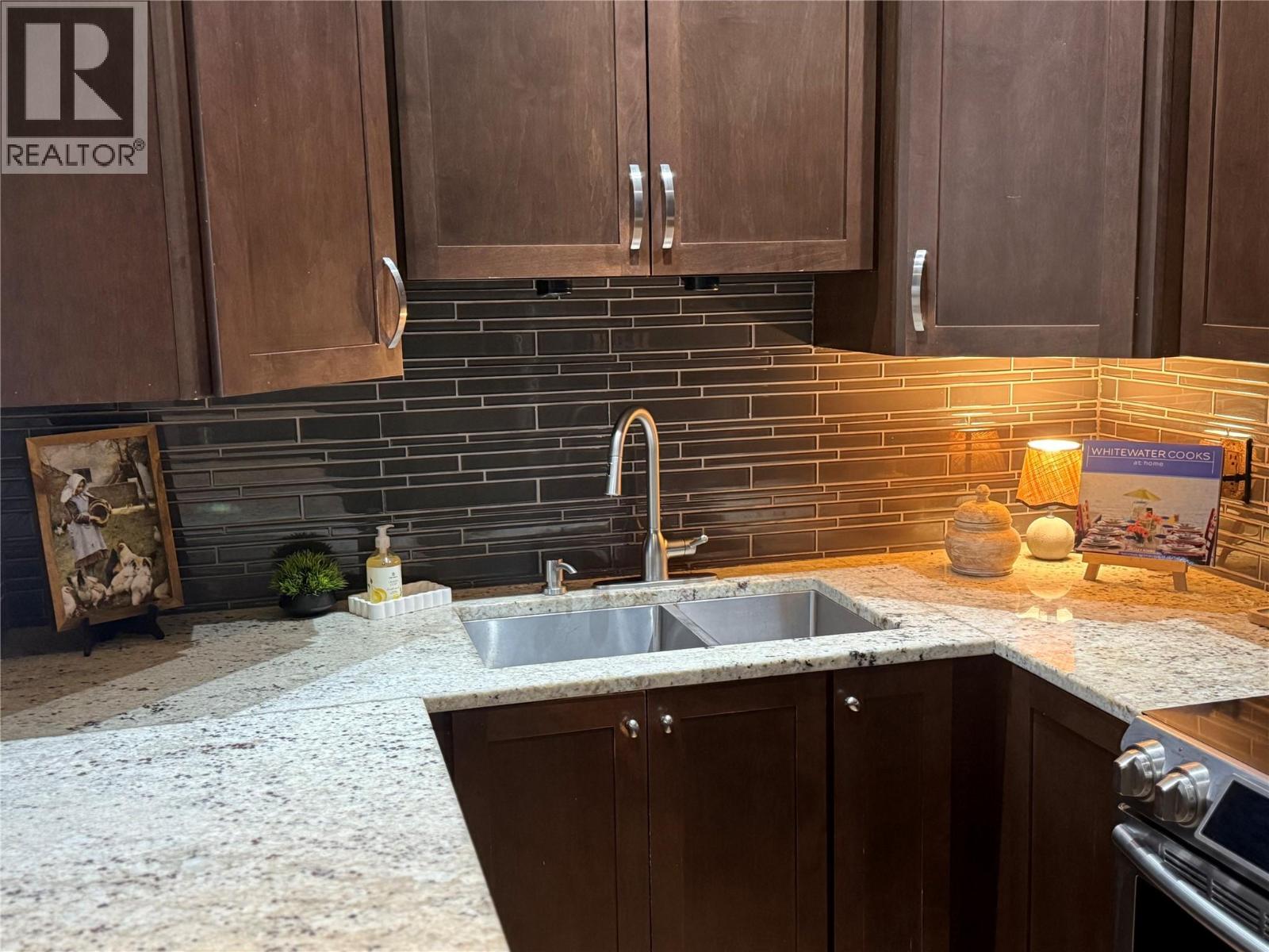 2011 Perrier Road Unit# 203, Nelson, British Columbia  V1L 6Y8 - Photo 7 - 10375933