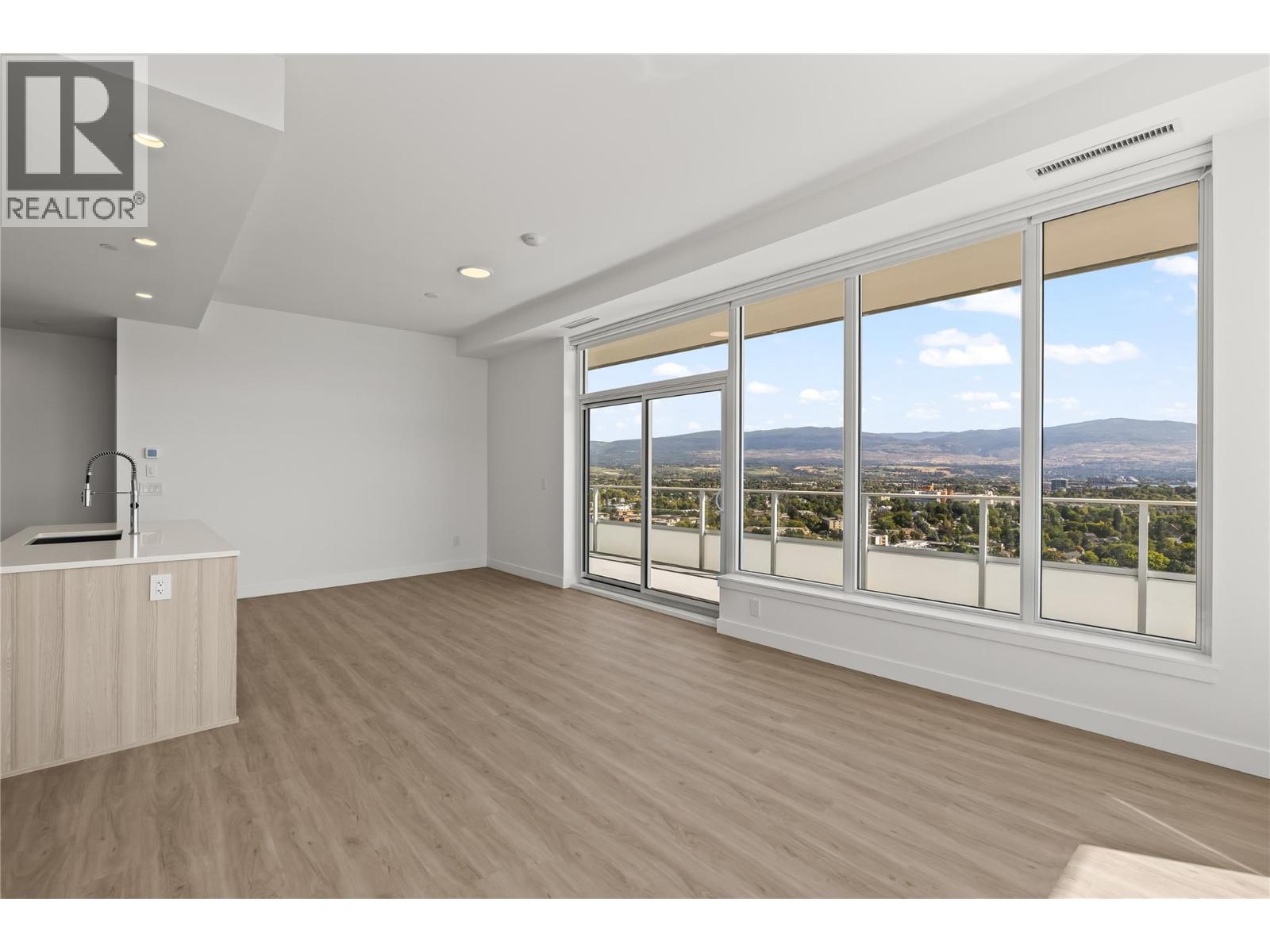 238 Leon Avenue Unit# 2107, Kelowna, British Columbia  V1Y 0N6 - Photo 12 - 10375471