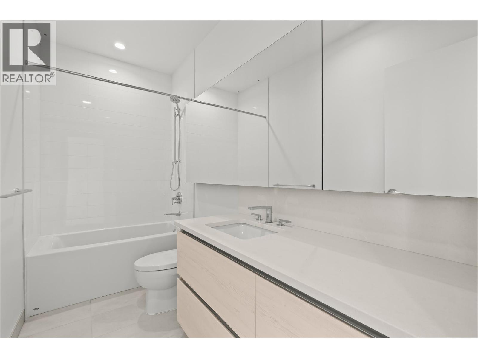 238 Leon Avenue Unit# 2107, Kelowna, British Columbia  V1Y 0N6 - Photo 30 - 10375471