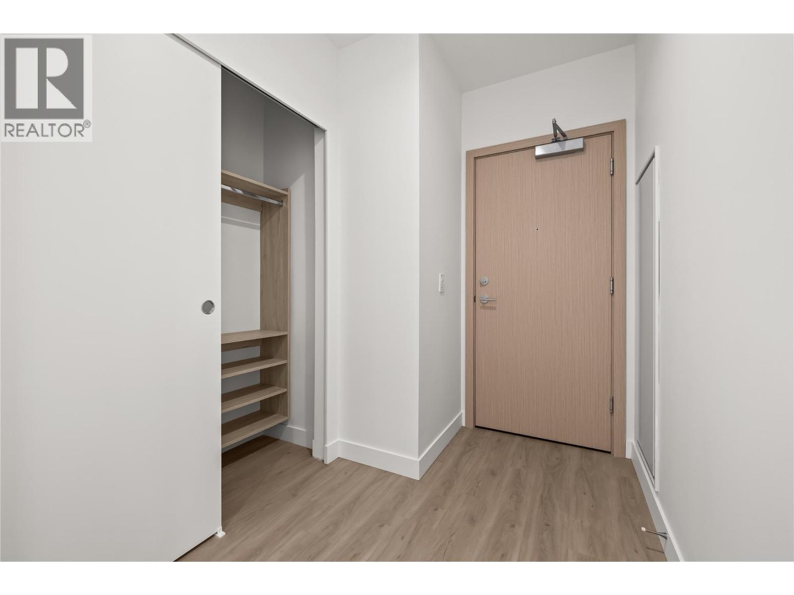 238 Leon Avenue Unit# 2107, Kelowna, British Columbia  V1Y 0N6 - Photo 5 - 10375471