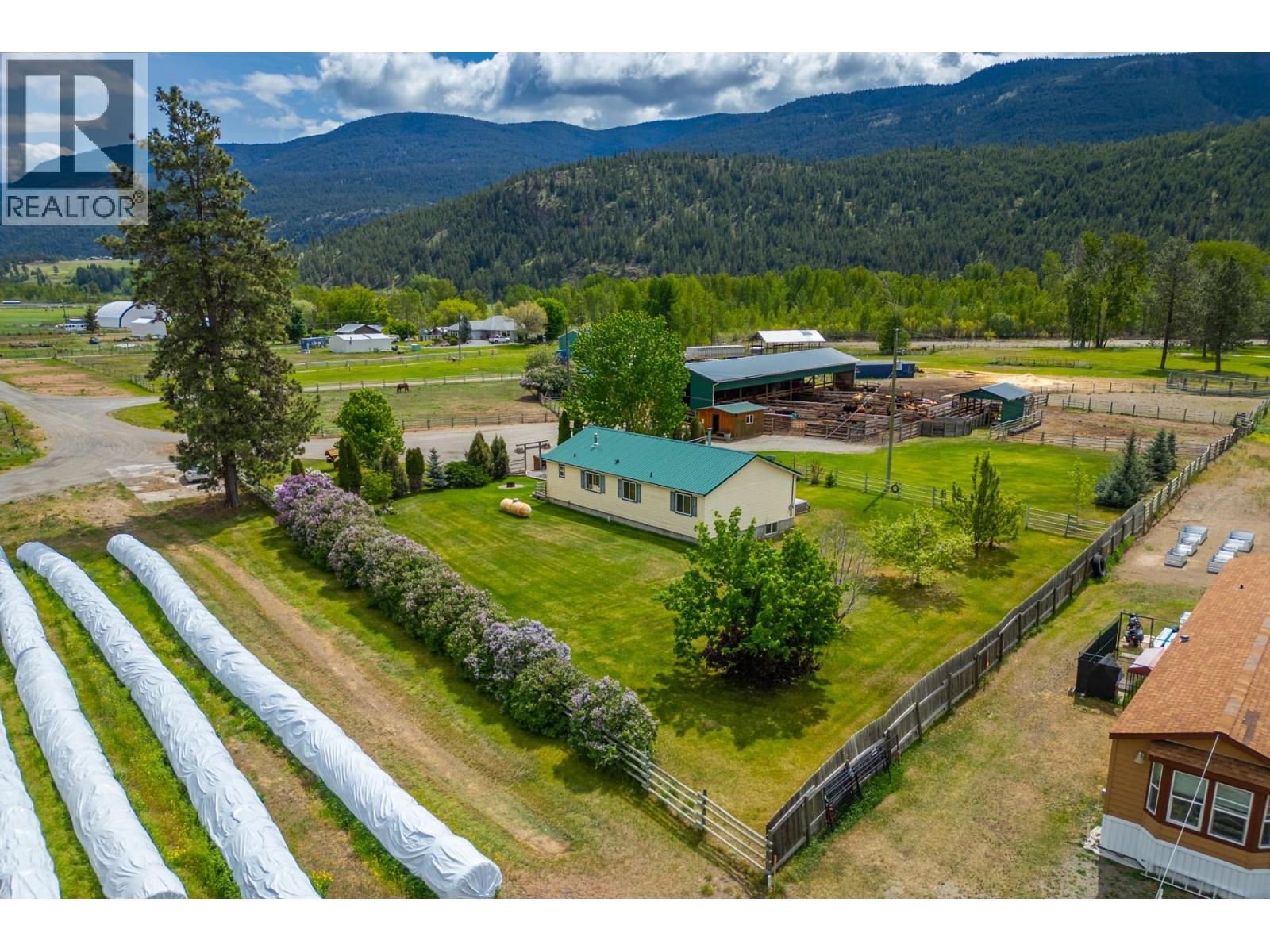 2225 Hazelhurst Road, Merritt, British Columbia  V1K 1N7 - Photo 5 - 10376001
