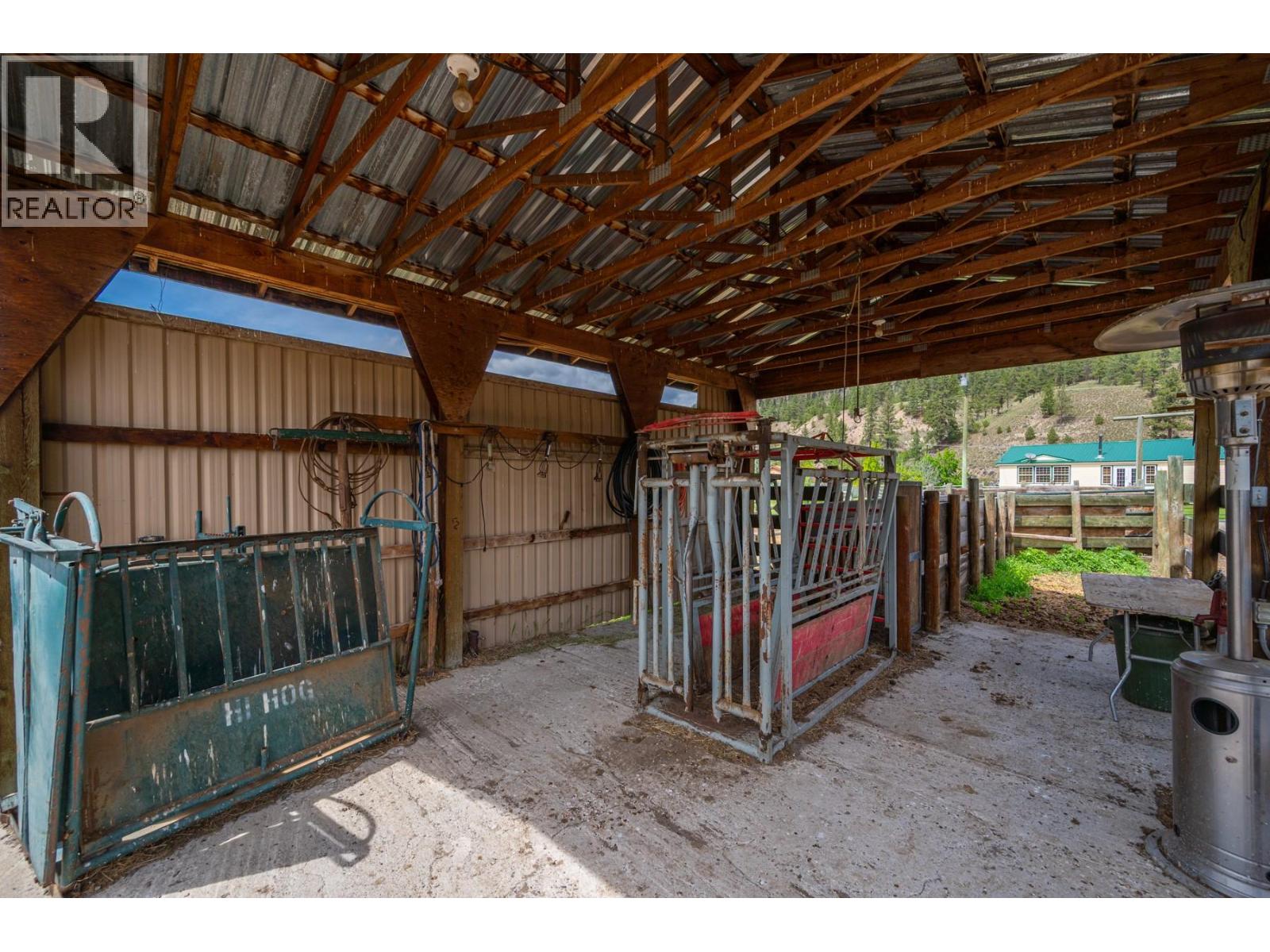 2225 Hazelhurst Road, Merritt, British Columbia  V1K 1N7 - Photo 57 - 10376001