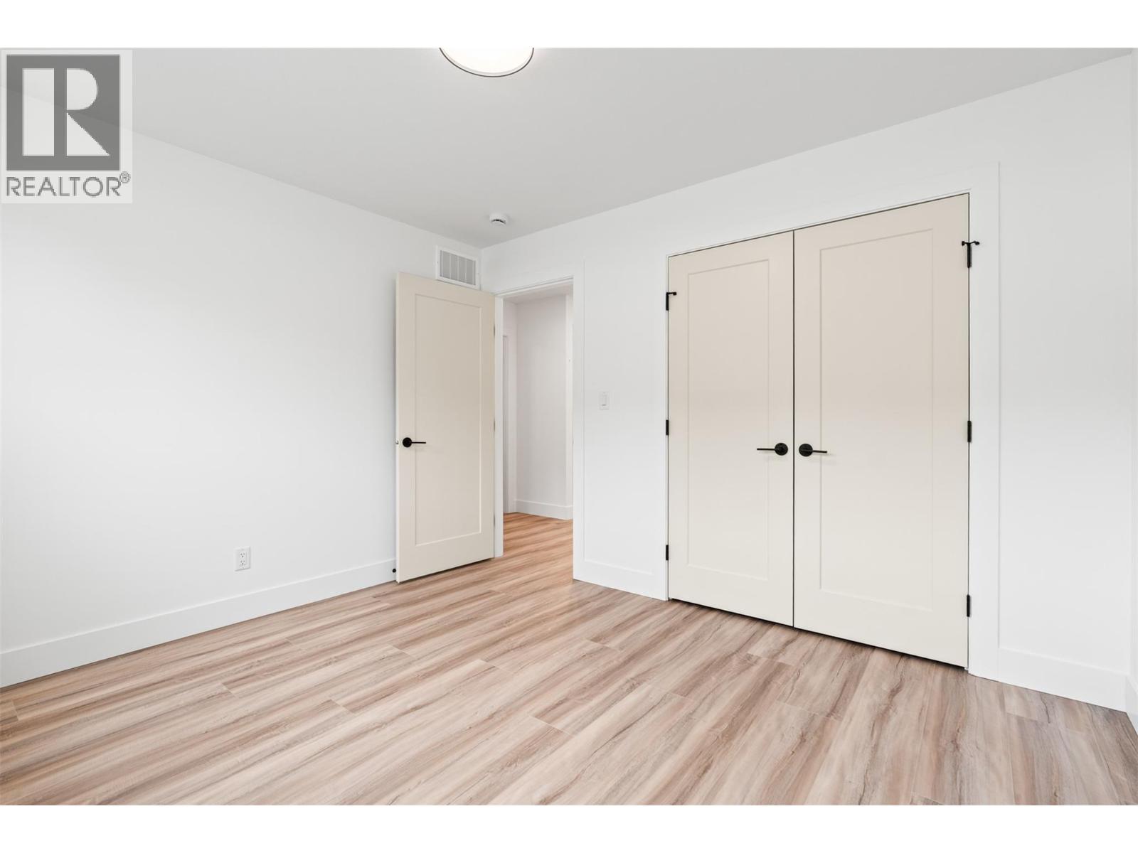 7013 Manning Place, Vernon, British Columbia  V1B 0B6 - Photo 23 - 10376054