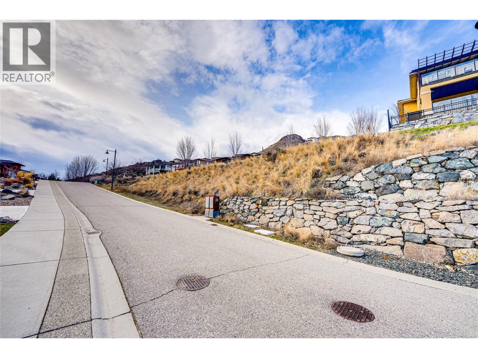 215 Harvest Court, Vernon, British Columbia  V1H 1Z9 - Photo 10 - 10375430