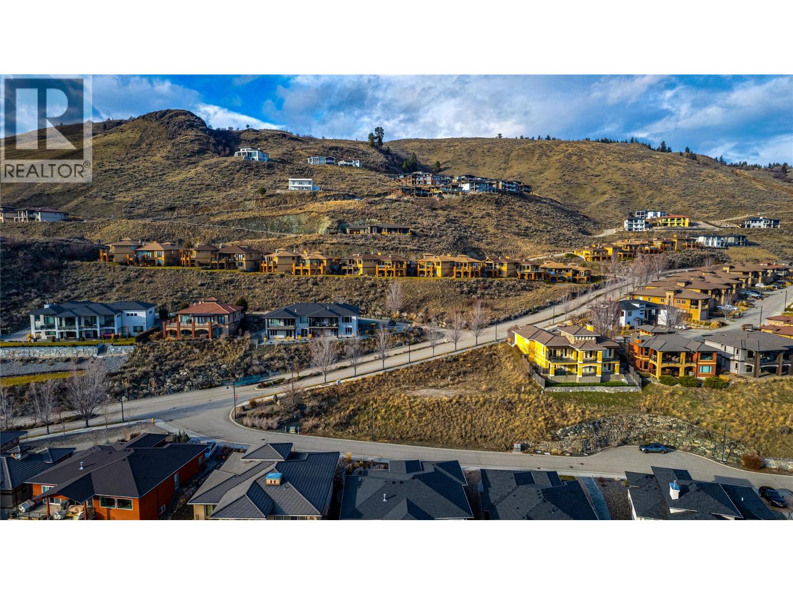 215 Harvest Court, Vernon, British Columbia  V1H 1Z9 - Photo 3 - 10375430