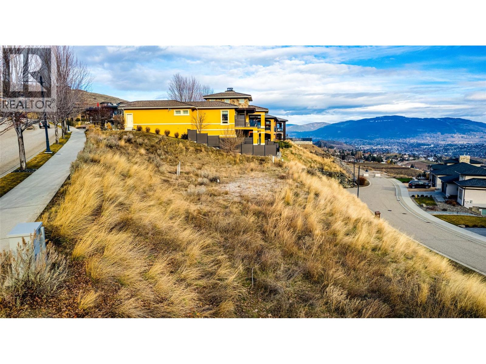 215 Harvest Court, Vernon, British Columbia  V1H 1Z9 - Photo 8 - 10375430