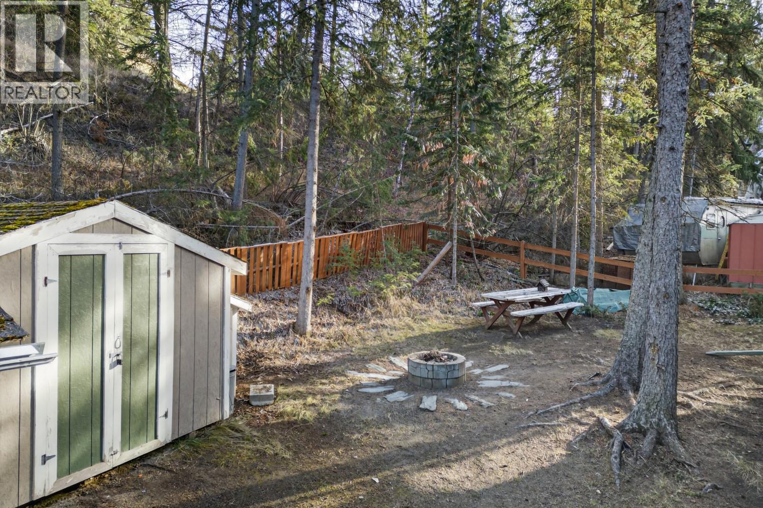 4878 Ogilvey Avenue, Fairmont Hot Springs, British Columbia  V0B 1L1 - Photo 18 - 10375789