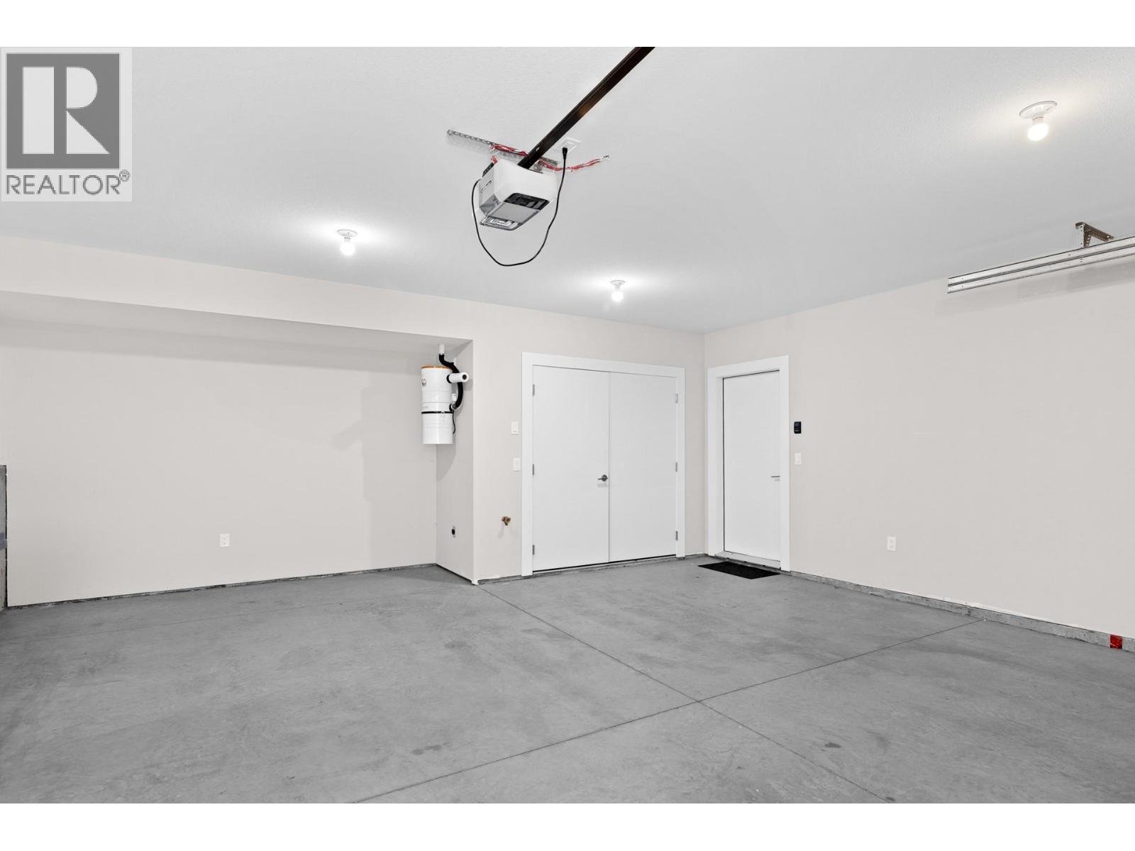 3605 Mckinley Beach Drive, Kelowna, British Columbia  V1V 3G2 - Photo 33 - 10375979