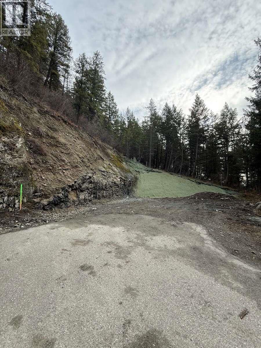 7 Garmisch Road, Vernon, British Columbia  V1H 1E3 - Photo 2 - 10376091