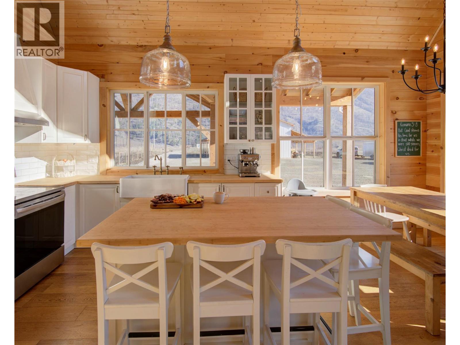 730 Six Mile Creek Road, Vernon, British Columbia  V1H 2H1 - Photo 8 - 10375787