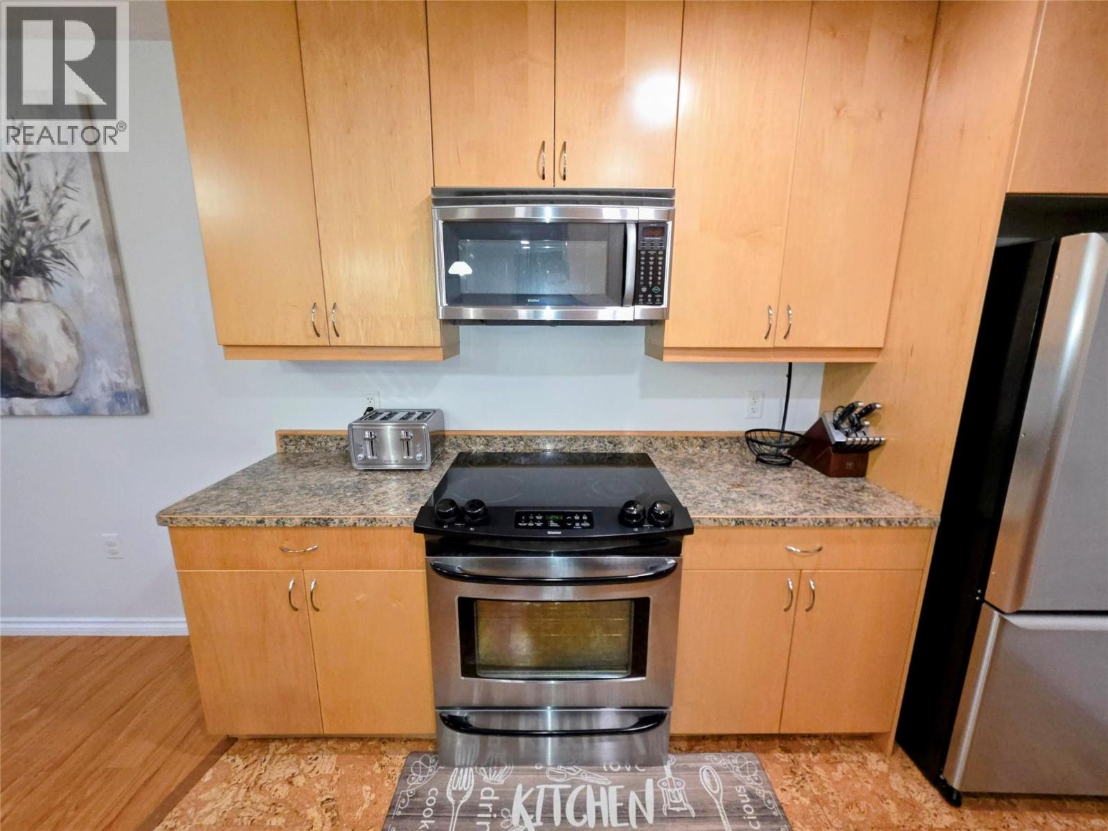 651 Hanville Place, Castlegar, British Columbia  V1N 4H3 - Photo 10 - 10376094