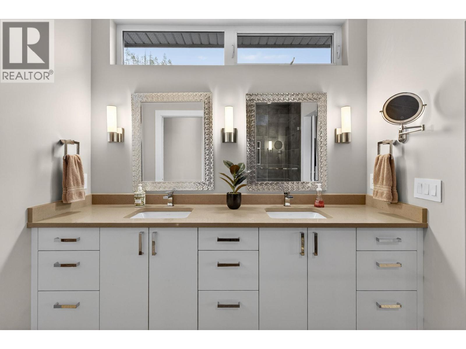 9882 Beacon Hill Drive, Lake Country, British Columbia  V4V 0A9 - Photo 35 - 10374925