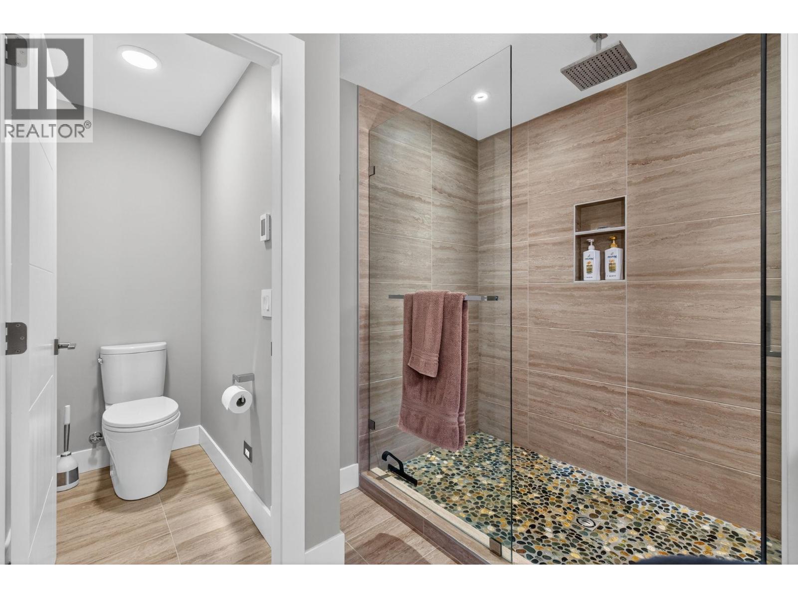 9882 Beacon Hill Drive, Lake Country, British Columbia  V4V 0A9 - Photo 56 - 10374925