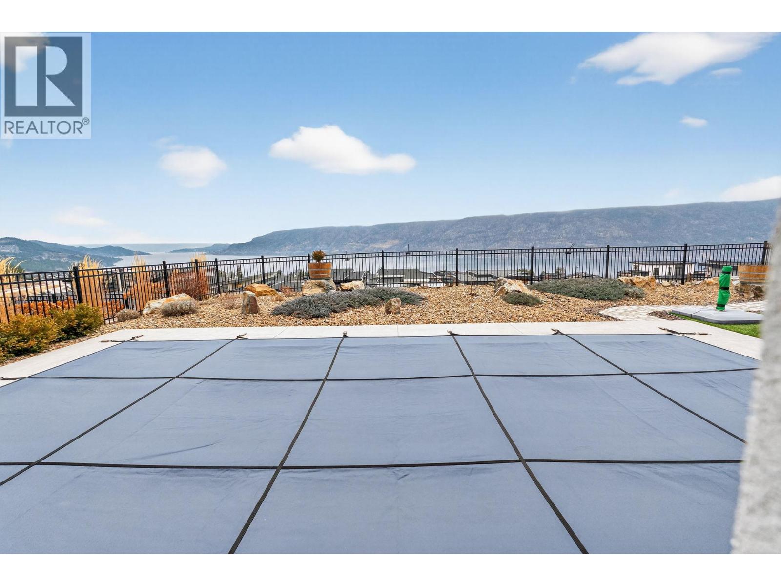 9882 Beacon Hill Drive, Lake Country, British Columbia  V4V 0A9 - Photo 59 - 10374925