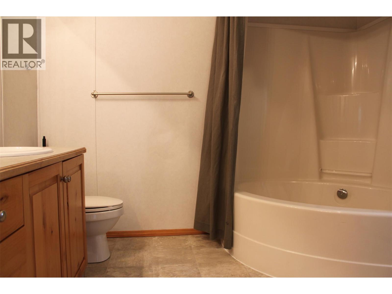 138 Cotswold Road, Nakusp, British Columbia  V0G 1R0 - Photo 10 - 10376109