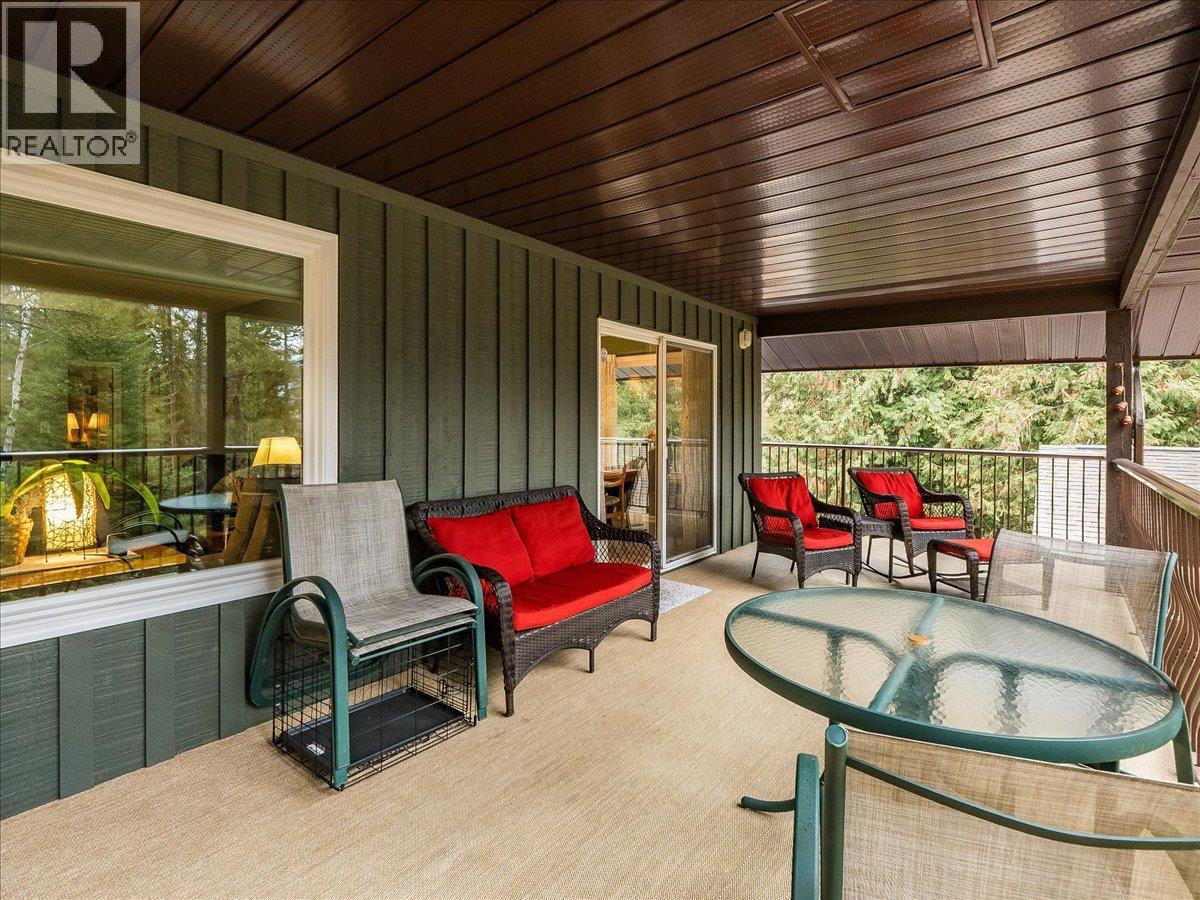 2162 Old Salmo Road, Fruitvale, British Columbia  V0G 1L1 - Photo 21 - 10376108