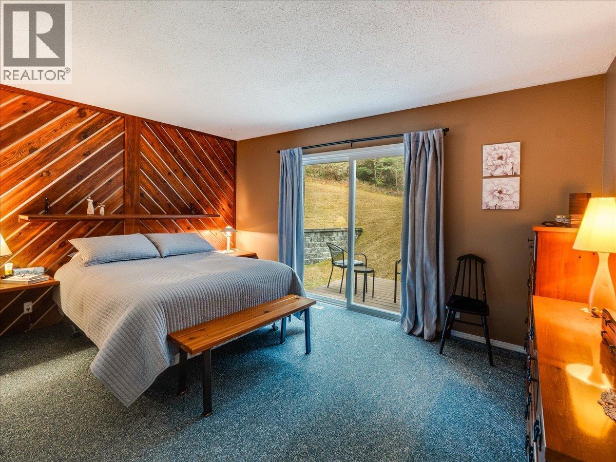 2162 Old Salmo Road, Fruitvale, British Columbia  V0G 1L1 - Photo 27 - 10376108