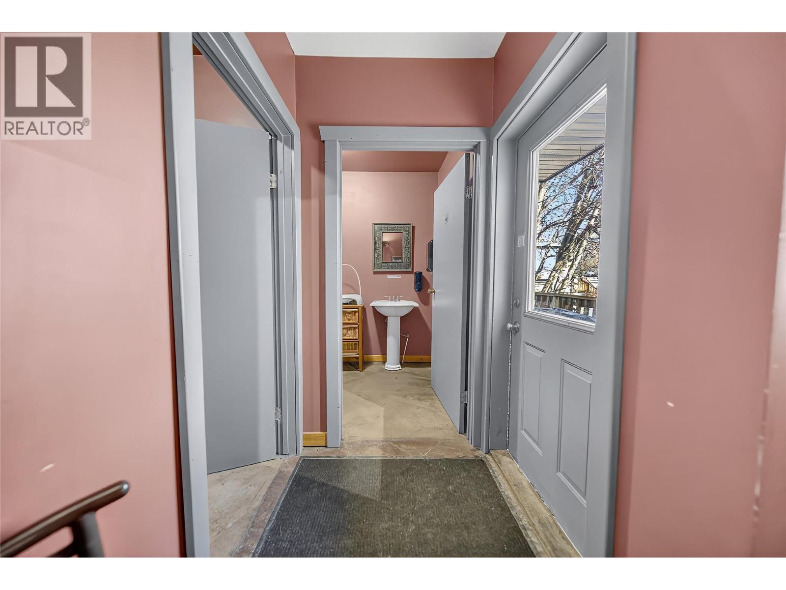 931 7th Avenue, Fernie, British Columbia  V0B 1M0 - Photo 20 - 10376045