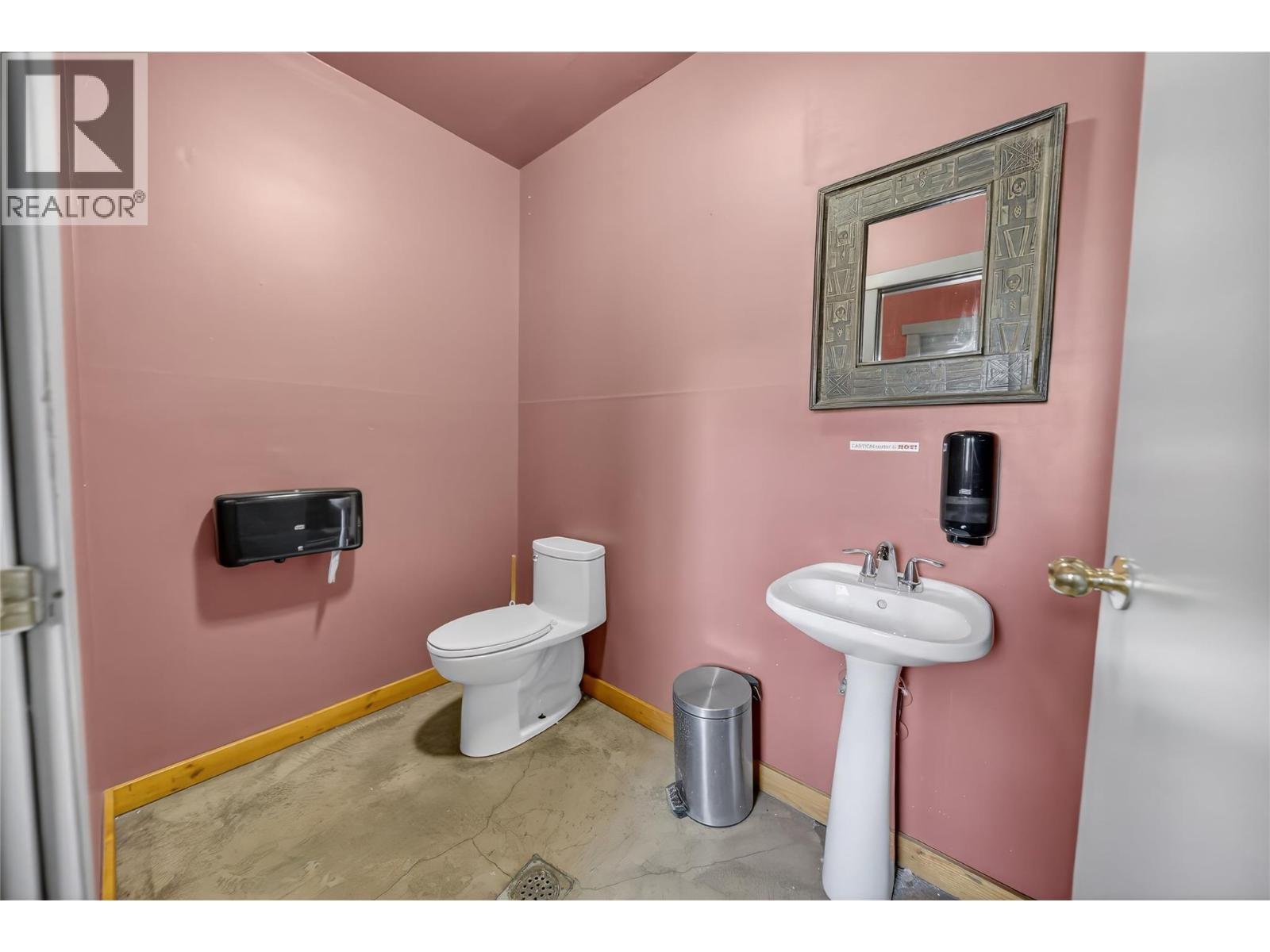 931 7th Avenue, Fernie, British Columbia  V0B 1M0 - Photo 22 - 10376045