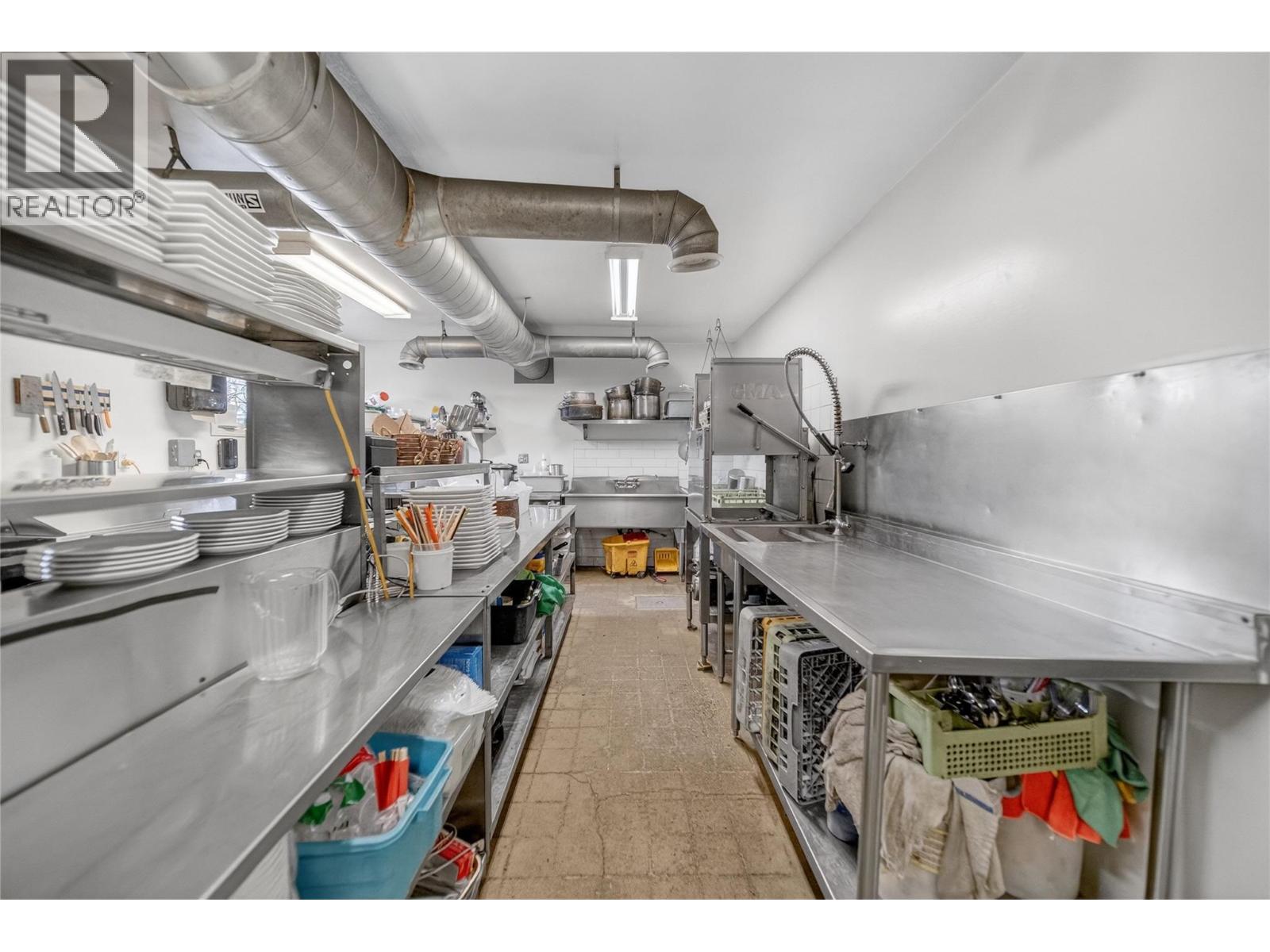 931 7th Avenue, Fernie, British Columbia  V0B 1M0 - Photo 29 - 10376045