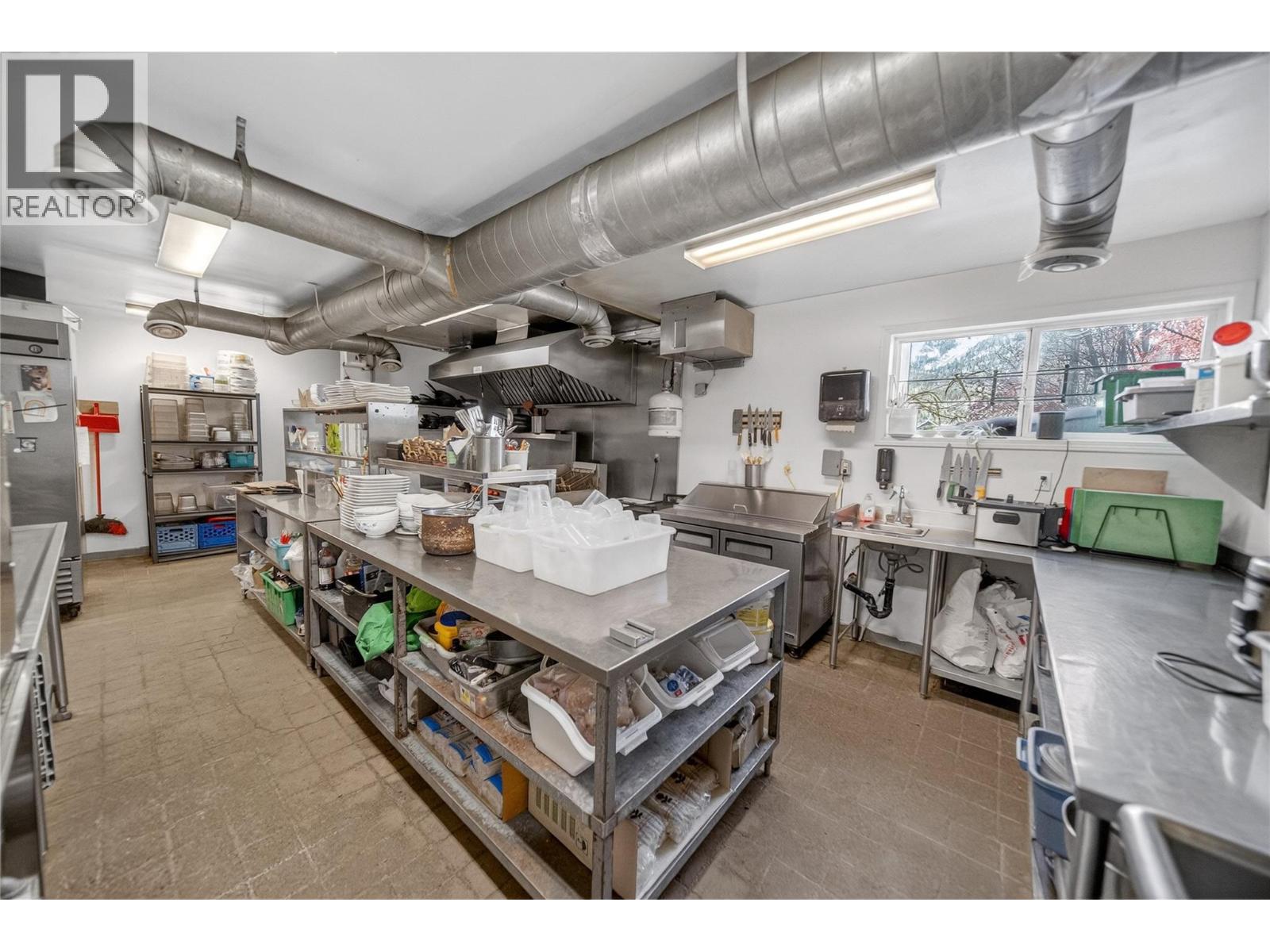 931 7th Avenue, Fernie, British Columbia  V0B 1M0 - Photo 33 - 10376045