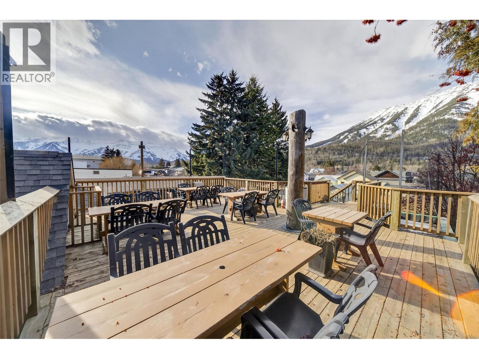 931 7th Avenue, Fernie, British Columbia  V0B 1M0 - Photo 43 - 10376045