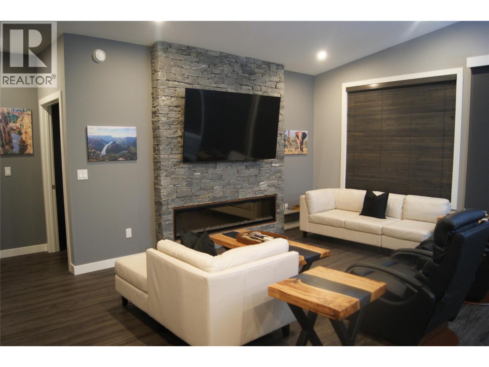 2703 Huckleberry Lane, Kimberley, British Columbia  V1A 3E4 - Photo 11 - 10376111