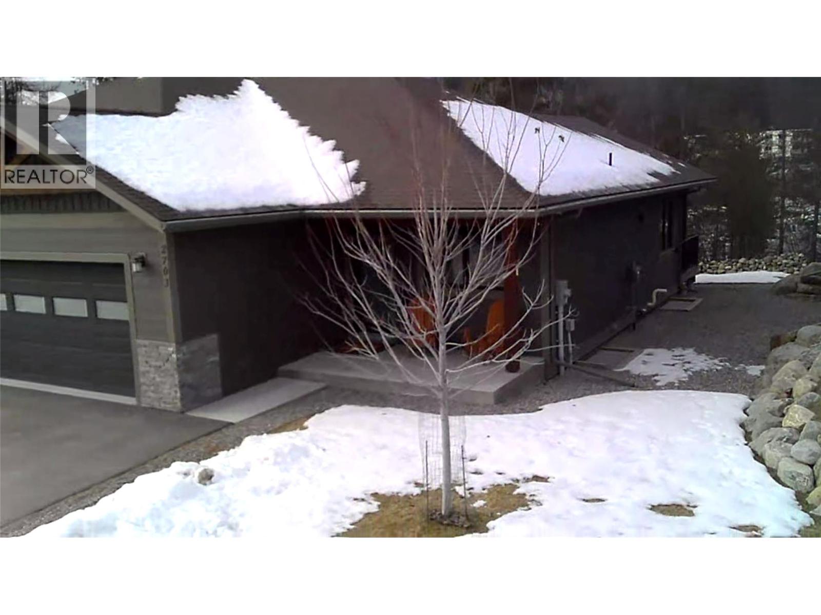 2703 Huckleberry Lane, Kimberley, British Columbia  V1A 3E4 - Photo 4 - 10376111