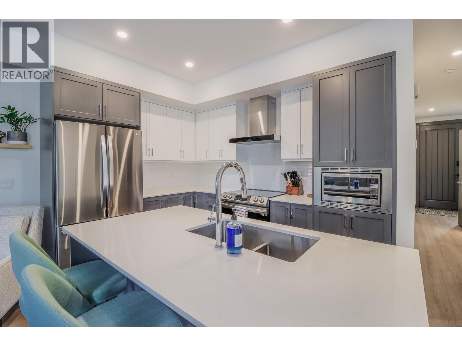 703 15a Crescent Unit# 15, Invermere, British Columbia  V0A 1K0 - Photo 11 - 10376101