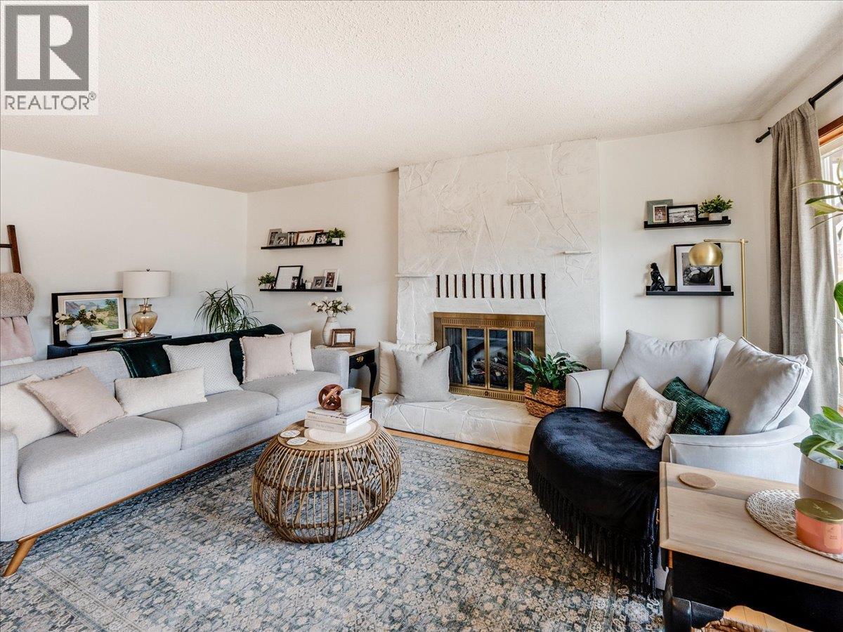 520 10th Avenue, Castlegar, British Columbia  V1N 1K7 - Photo 20 - 10375936