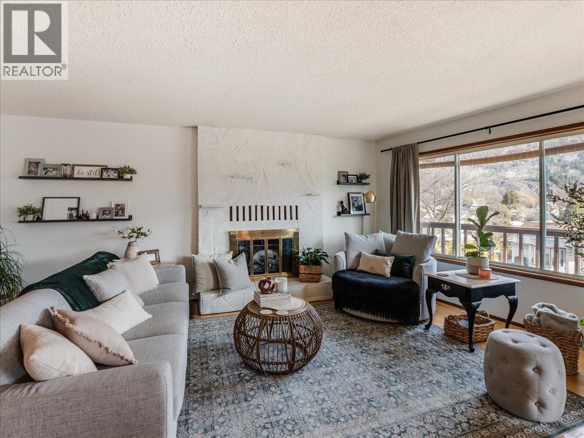 520 10th Avenue, Castlegar, British Columbia  V1N 1K7 - Photo 21 - 10375936