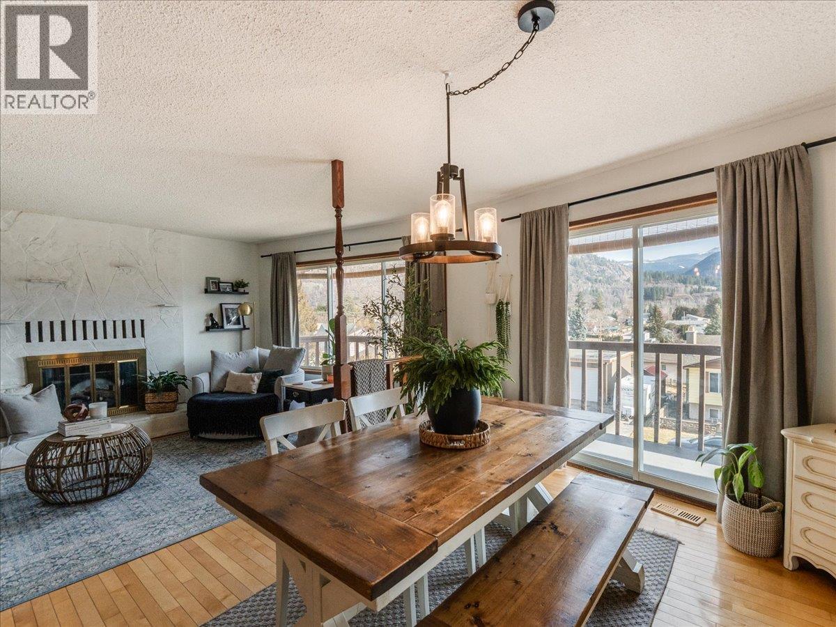 520 10th Avenue, Castlegar, British Columbia  V1N 1K7 - Photo 23 - 10375936