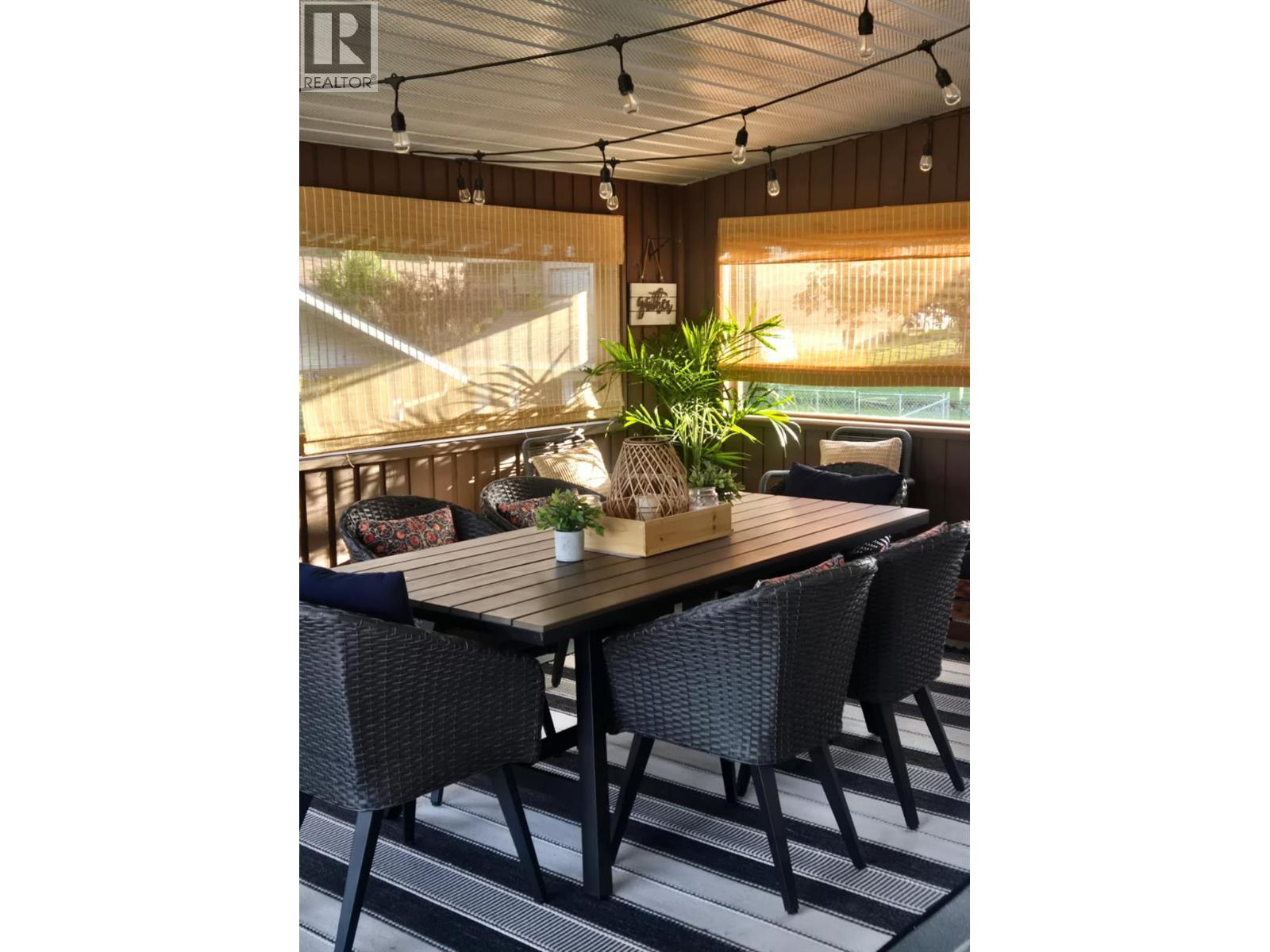 520 10th Avenue, Castlegar, British Columbia  V1N 1K7 - Photo 44 - 10375936