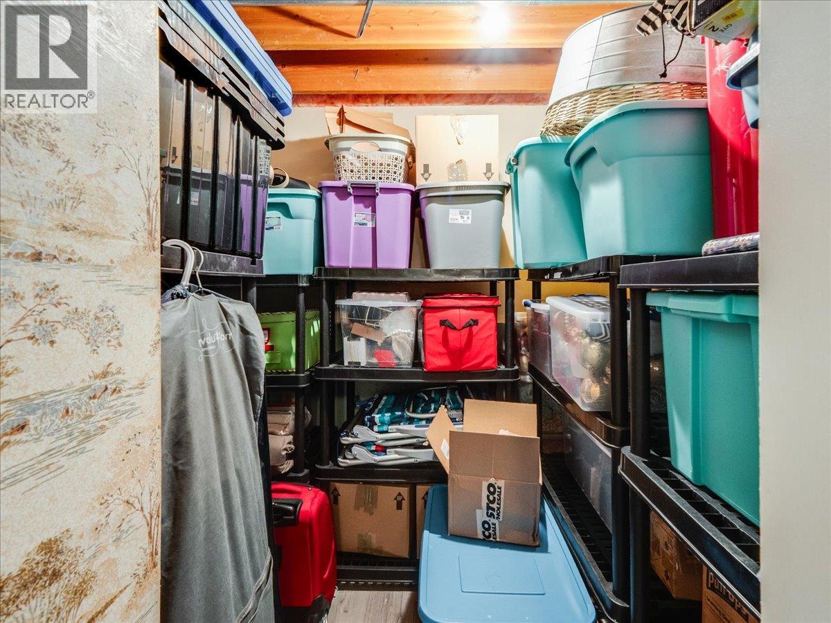 520 10th Avenue, Castlegar, British Columbia  V1N 1K7 - Photo 71 - 10375936