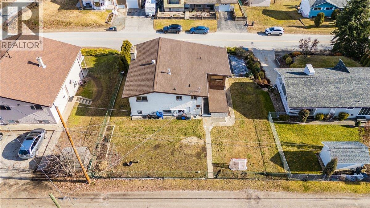 520 10th Avenue, Castlegar, British Columbia  V1N 1K7 - Photo 88 - 10375936