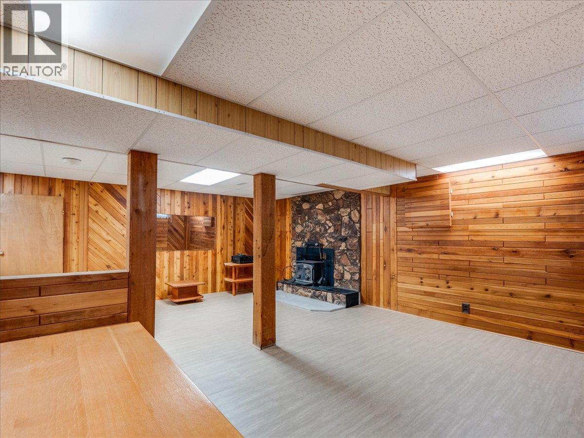 130 100th Street, Castlegar, British Columbia  V1N 3C5 - Photo 56 - 10375487